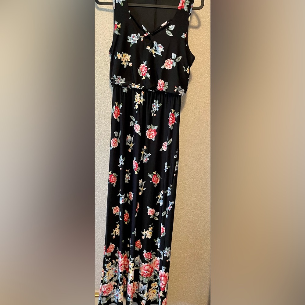 Black with floral pattern Maxi dress
